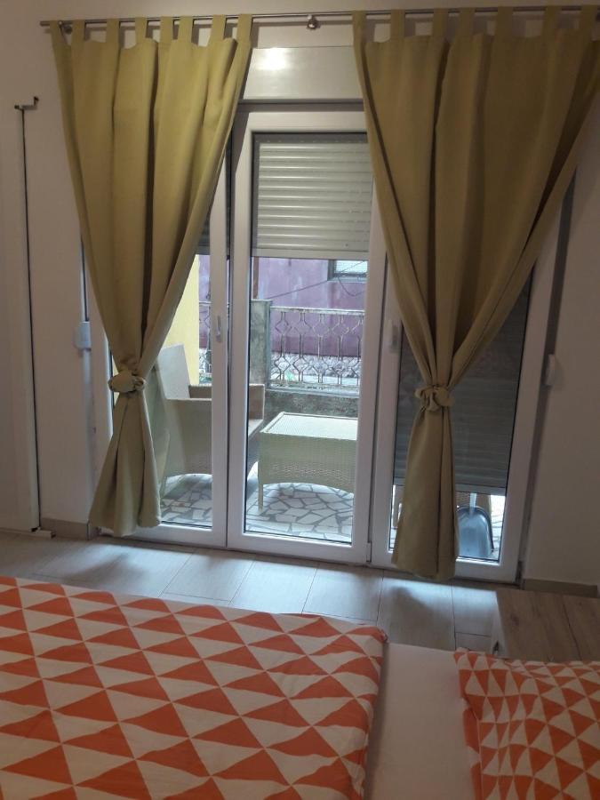 Macko, Apartmani 티바트 외부 사진
